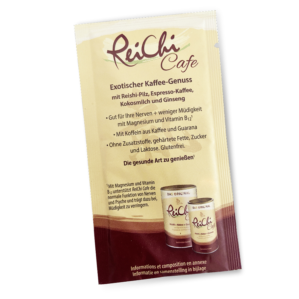 Dr. Jacob’s ReiChi Café-Beutel mit Reishi-Pilzen, Espressokaffee, Kokosmilch und Ginseng, mit Informationen zum Magnesium- und Vitamin-B12-Gehalt und einer kleinen Abbildung der Originalproduktdosen.